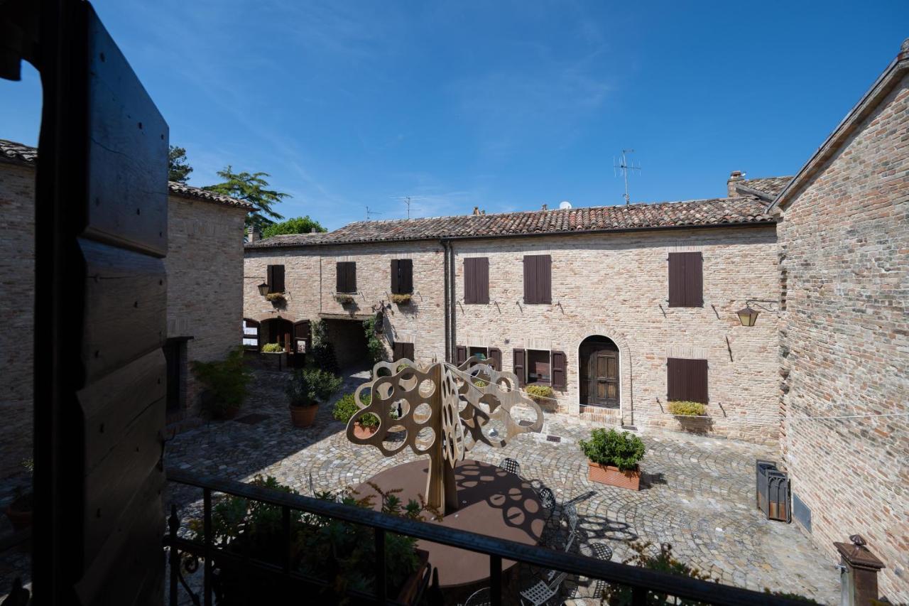 Palazzo Viviani Castello Di Montegridolfo 호텔 외부 사진
